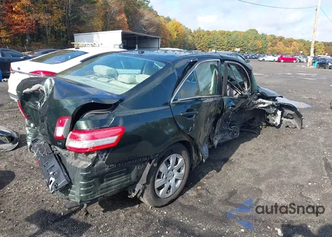 2010 Toyota Camry Le z USA, uszkodzony, nr VIN 4T4BF3EK1AR003777